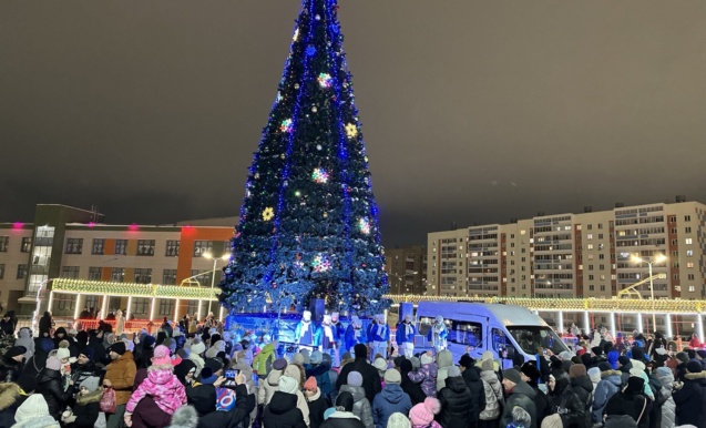 В снежном царстве, морозном государстве
