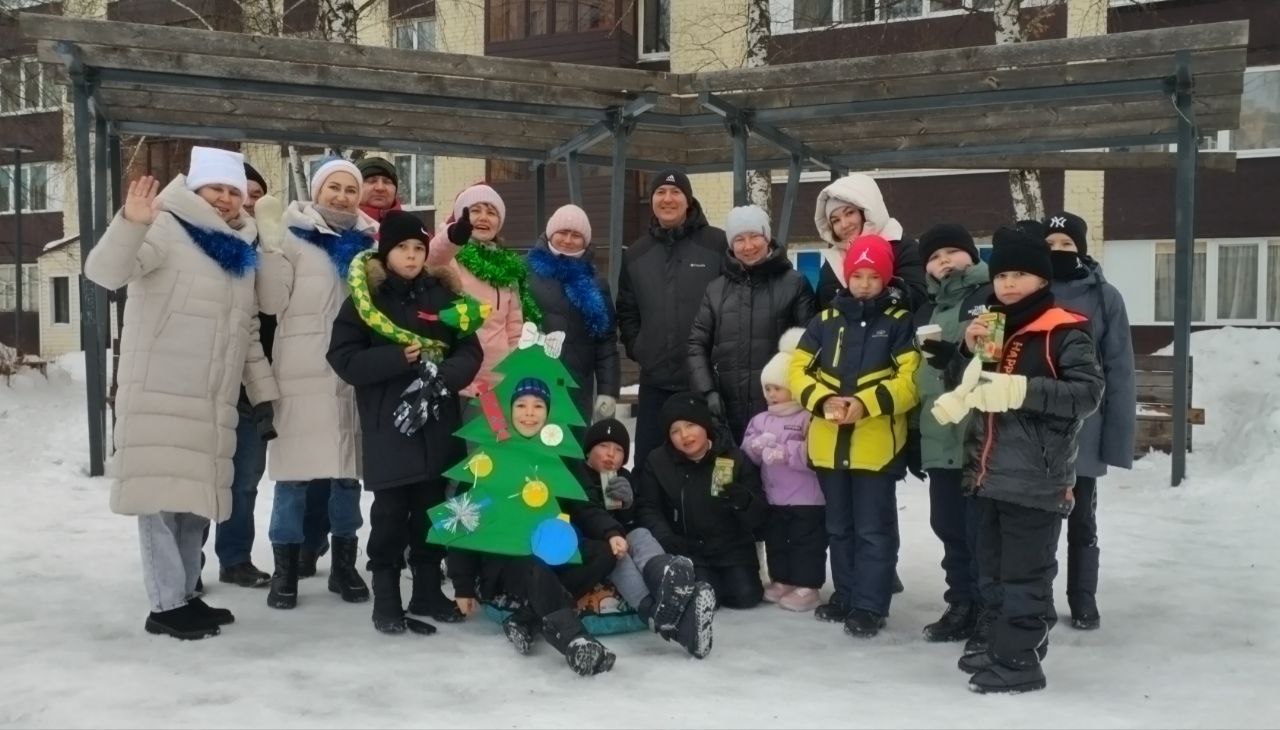 Веселая зима в сквере