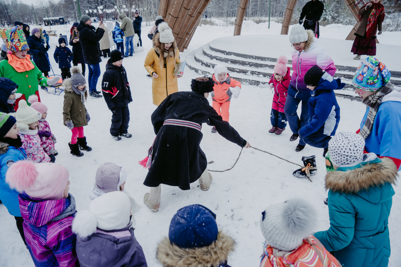 Раз! Два!Три! Елочка гори!