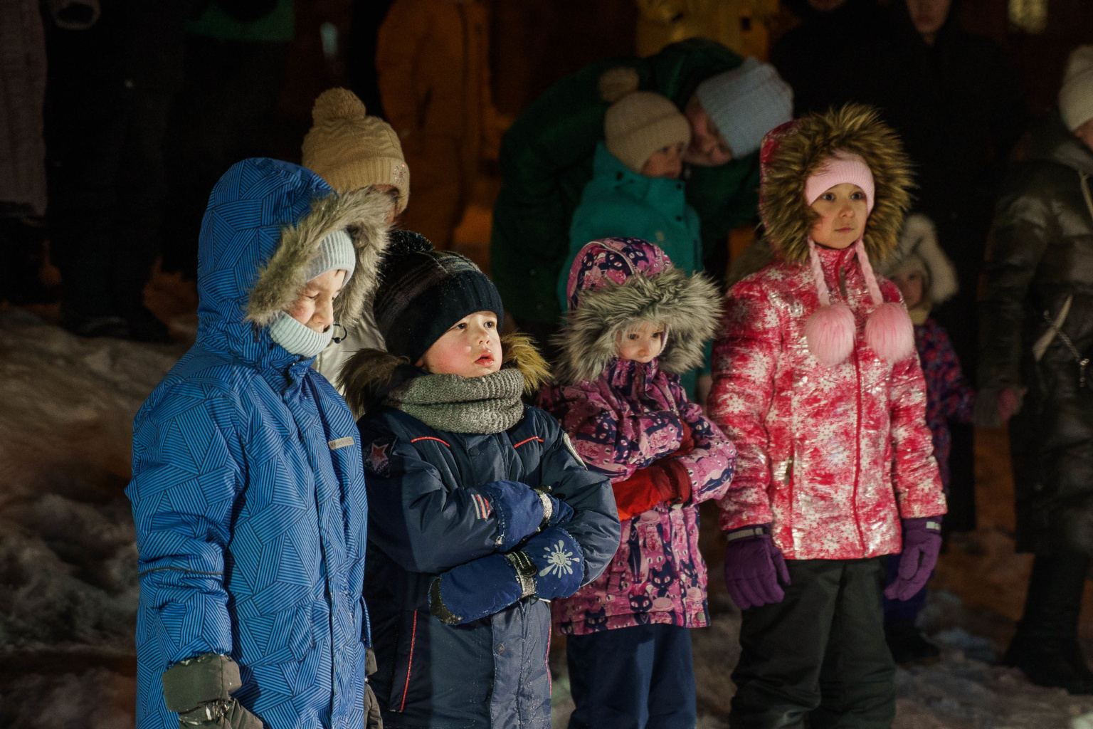 Выступление уличного театра «Легкие крылья»