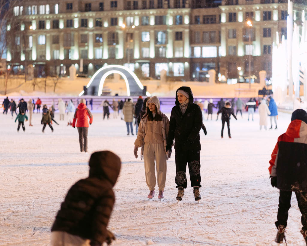 Официальное открытие катка в парке «Черное озеро»