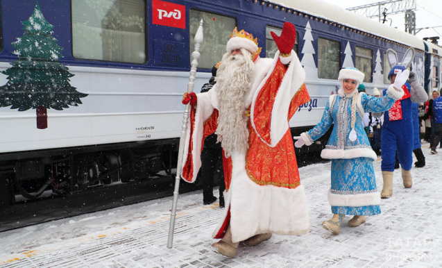 Поезд Деда Мороза впервые за два года прибыл в Казань
