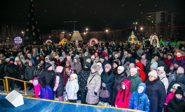 Открытие елочного городка в парке «Солнечная поляна»