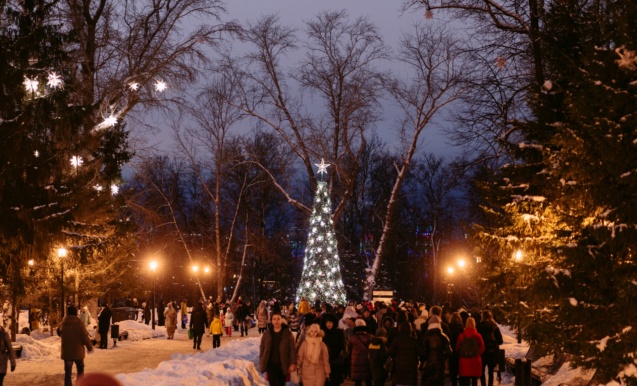Открытие елки в парке им. Горького