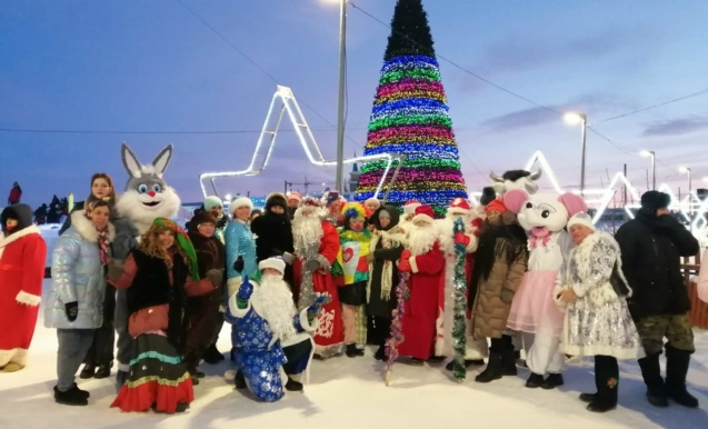 «Новый год к нам мчится!»