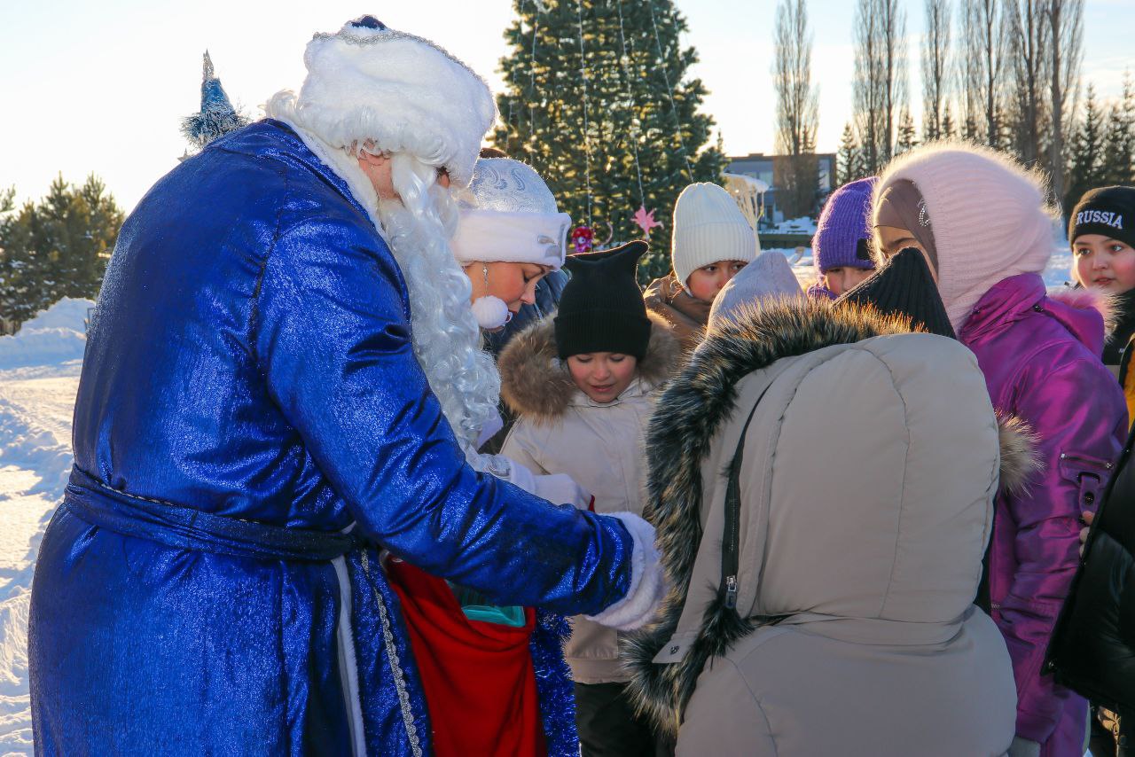 Веселые старты с Дедом Морозом