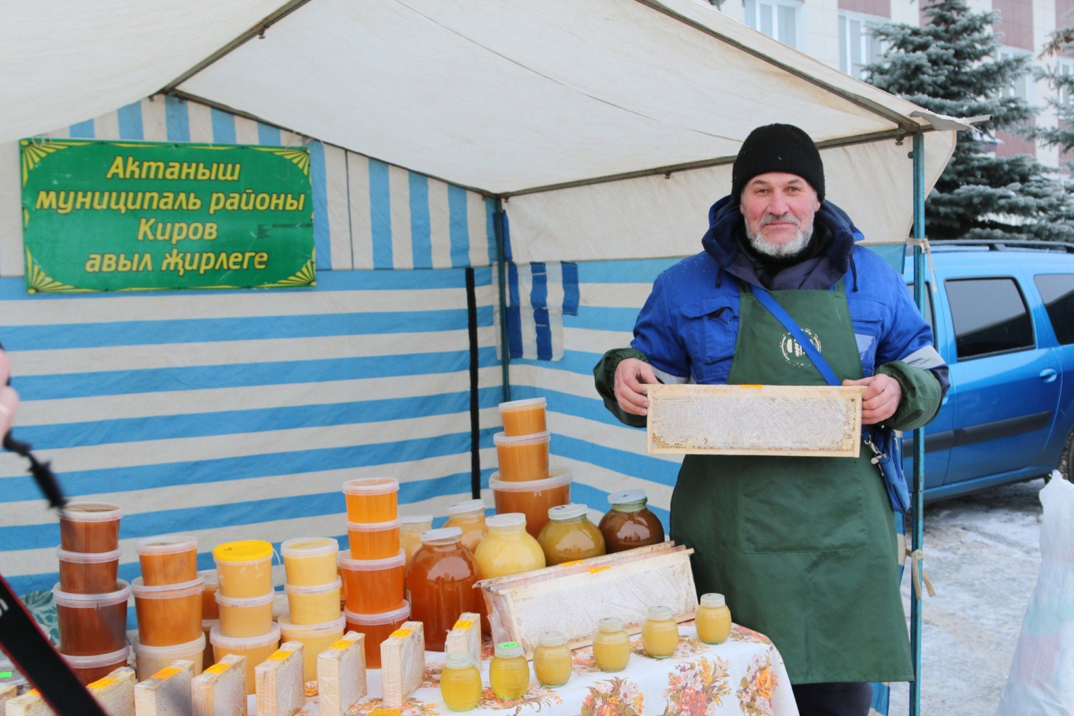 Предновогодняя ярмарка