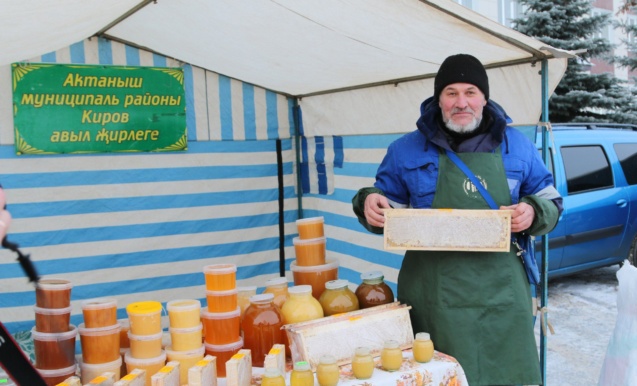 Предновогодняя ярмарка