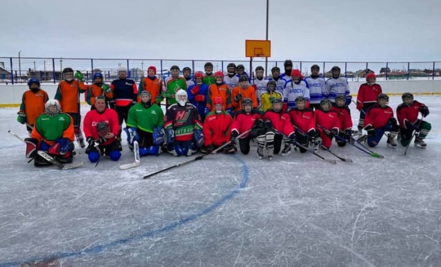 Турнир по хоккею на «Кубок Деда Мороза»