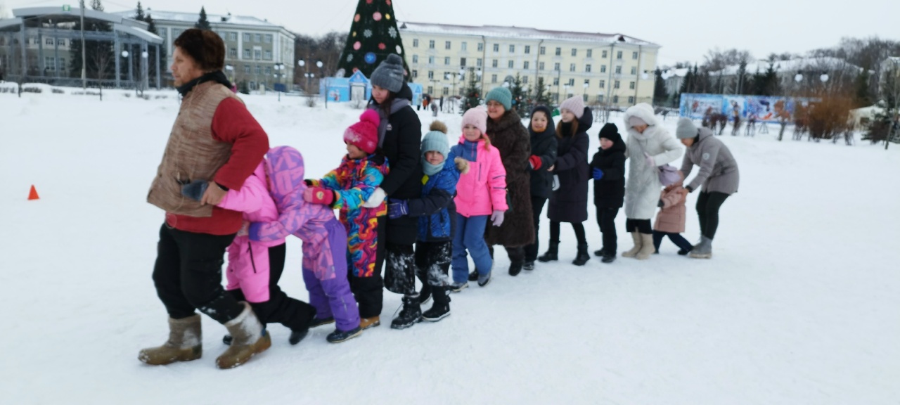 «Новогодние народные игры и колядки»