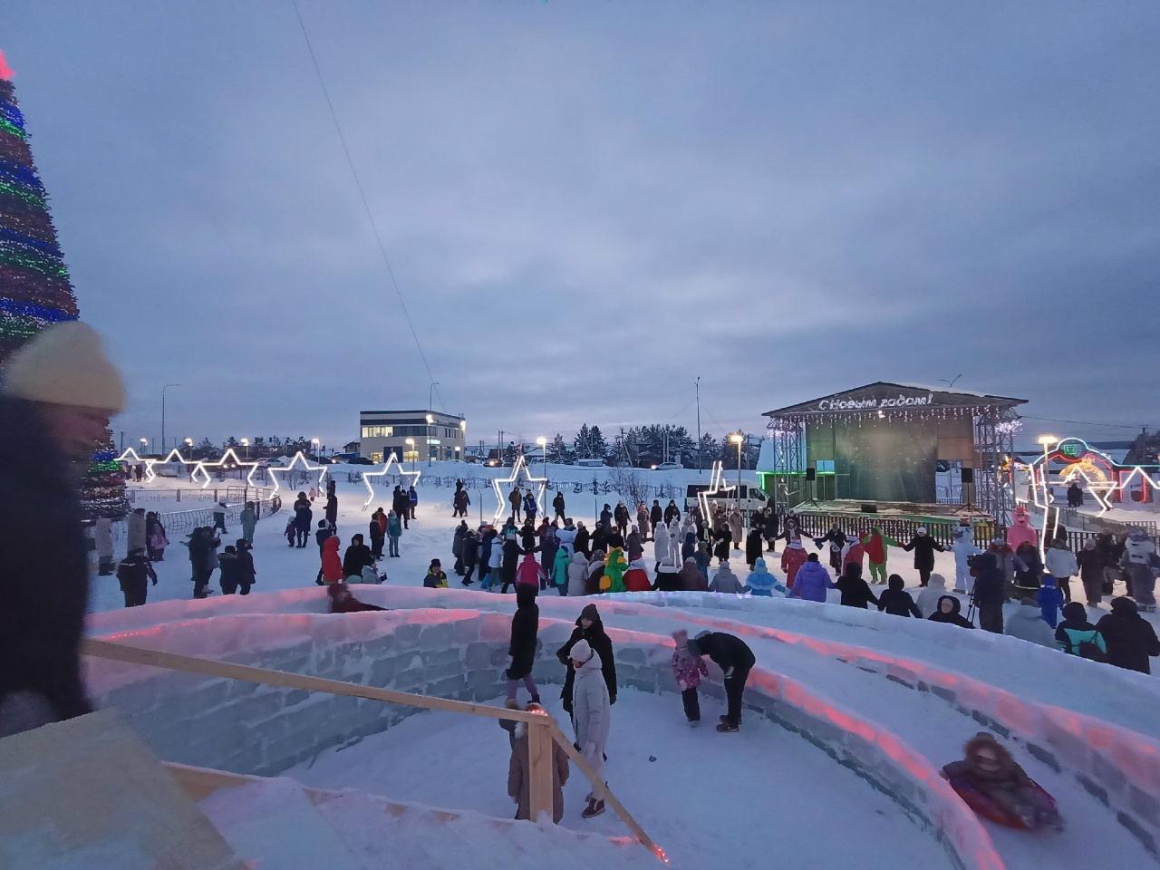 Безнең күңелле Яңа ел