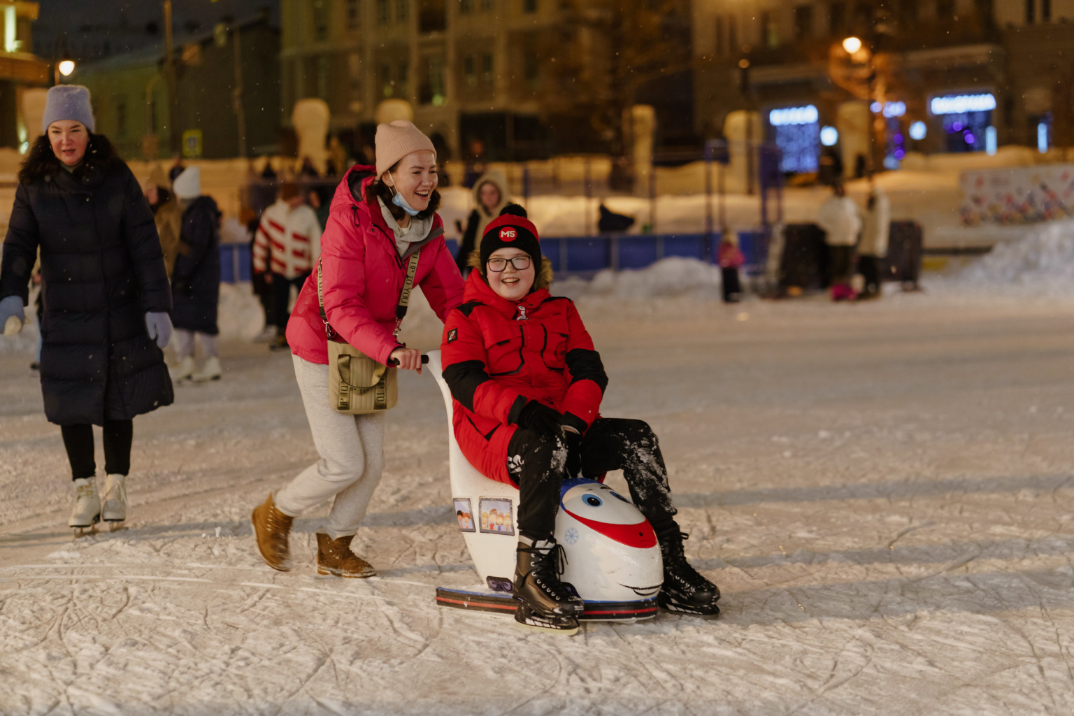 Веселые старты на катке