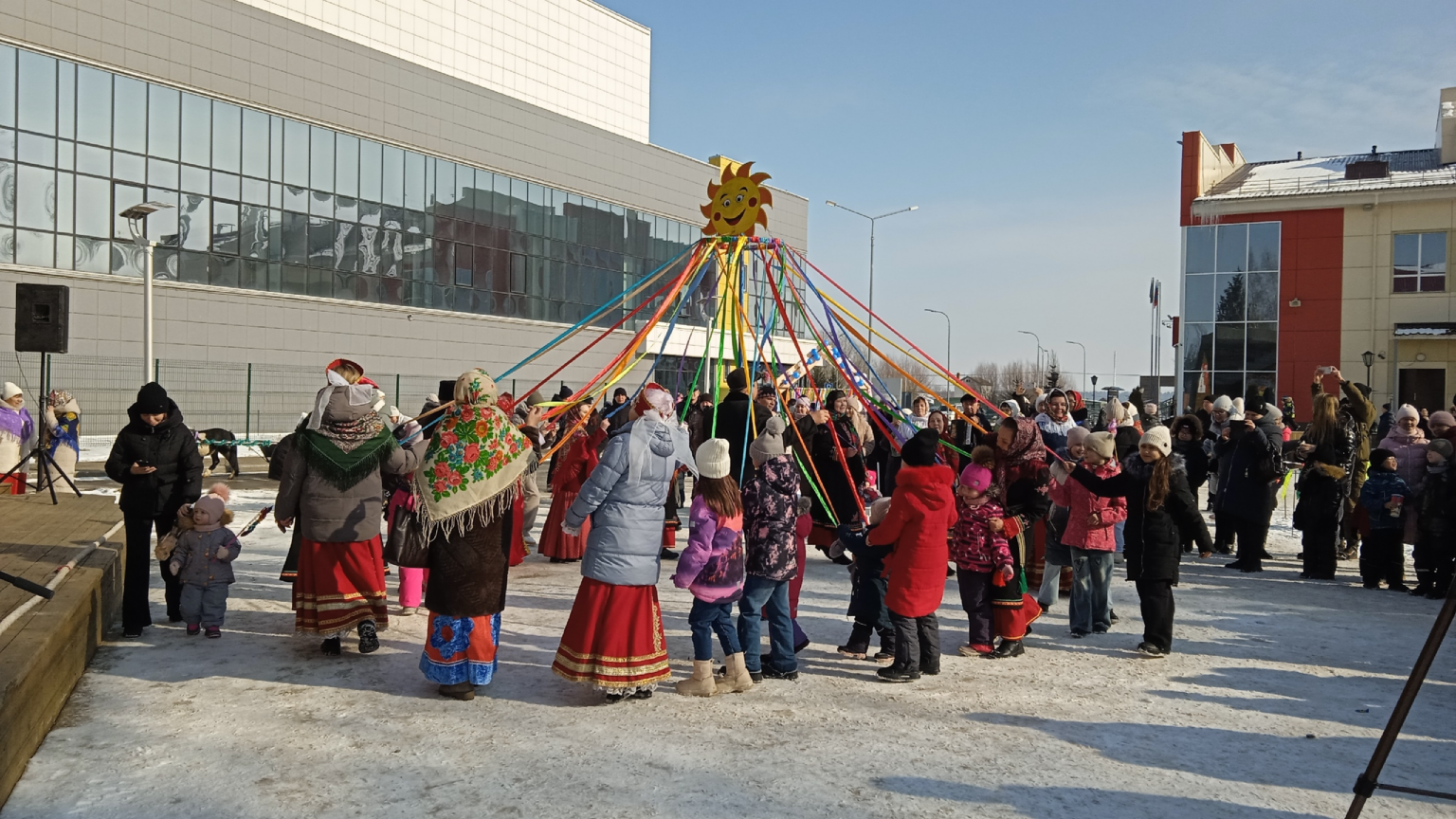 Народные гуляния «Широкая Масленица!»